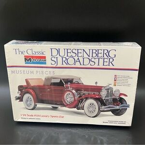 Duesenburg SJ Roadster 1934 Luxury Sports Car 1:24 Monogram - New & Sealed